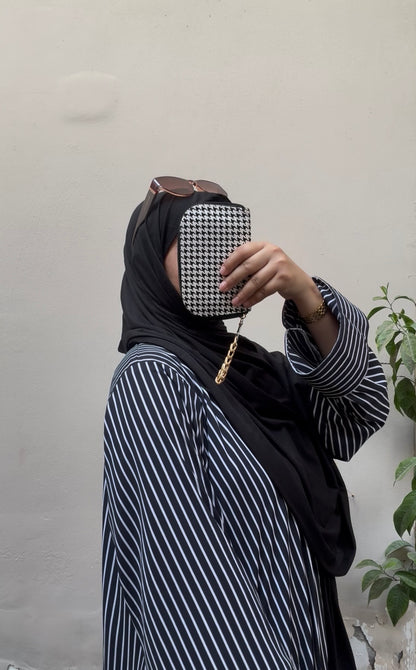 Huda abaya